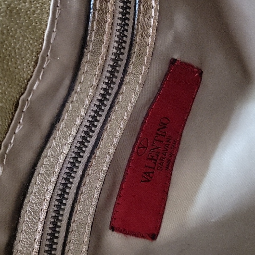 RARE VALENTINO ROSETTA GOLD TOTE. - Picture 11 of 16